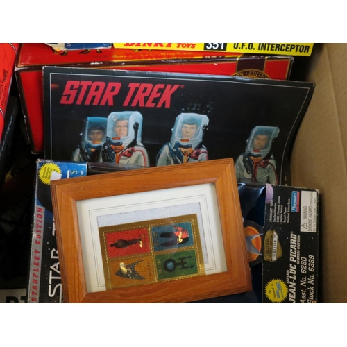 428 - Quantity of mixed toys, books and collectables to include Star Trek & Fireball annuals, boxed Sutcli... 