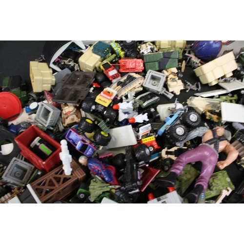 1300 - Collection of mixed figures, Scalextric, etc, to include Galoob Micro Machines to include 11 x Fold ... 