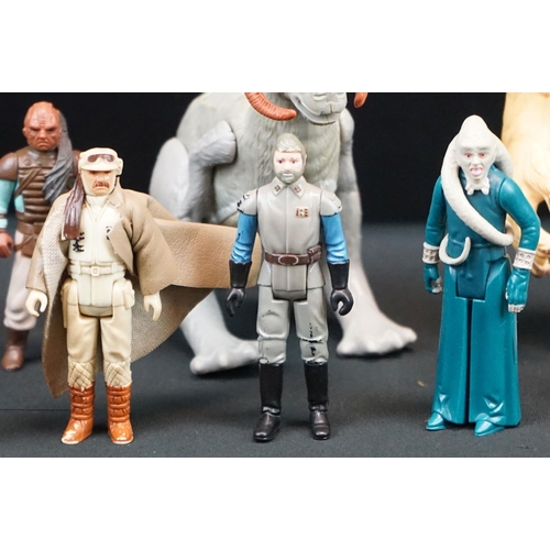 1658 - Star Wars - 26 Original Star Wars figures in play worn condition to include Ugnaught, 2 x Wicket, Pr... 