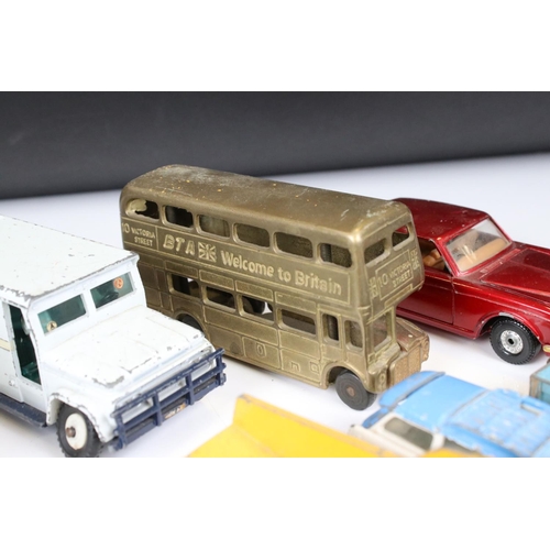 1389 - Around 20 mid 20th C onwards diecast models to include Dinky, Corgi, Budgie