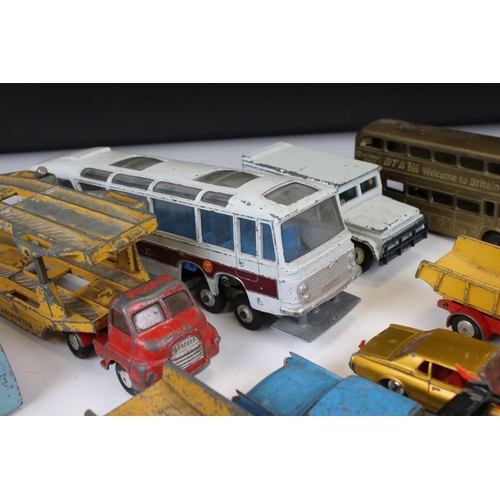 1389 - Around 20 mid 20th C onwards diecast models to include Dinky, Corgi, Budgie