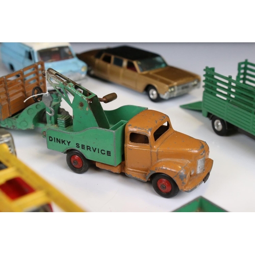 1390 - 22 Mid 20th C diecast models to include Spot On, Dinky & Corgi featuring road and commercial example... 