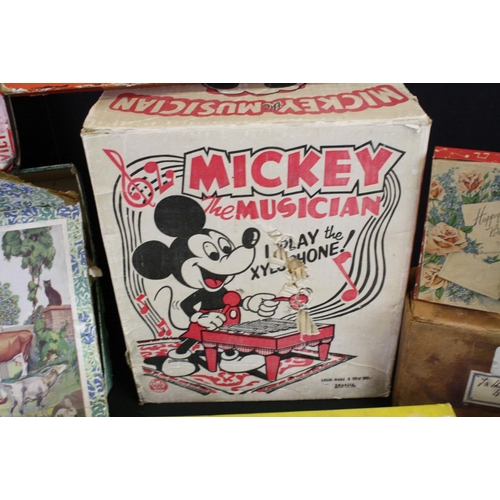 418A - Quantity of vintage toys & games to include boxed Marx Mickey the Muscian, 3 x Wade Whimsies figure ... 