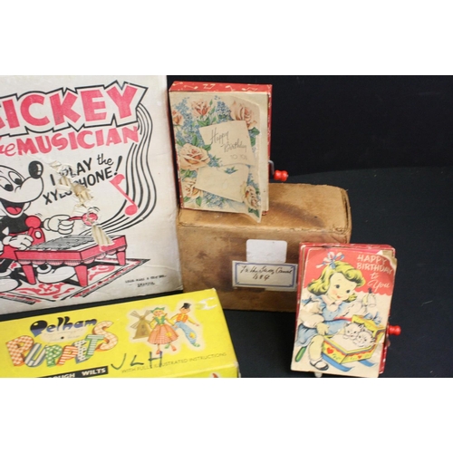 418A - Quantity of vintage toys & games to include boxed Marx Mickey the Muscian, 3 x Wade Whimsies figure ... 