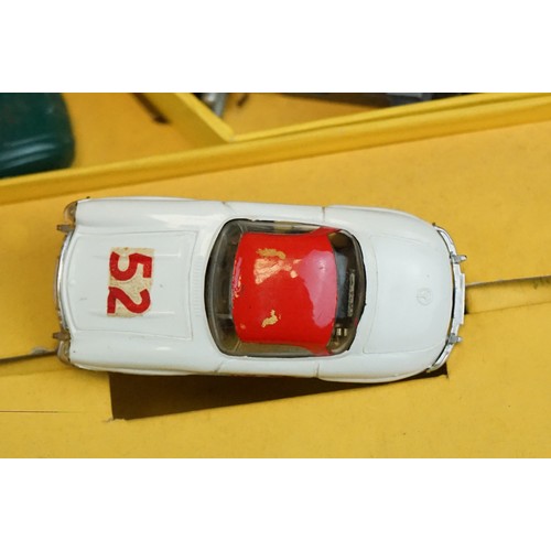 1222 - Collection of mixed toys to include mid 20th C onwards play worn diecast featuring boxed Matchbox Su... 