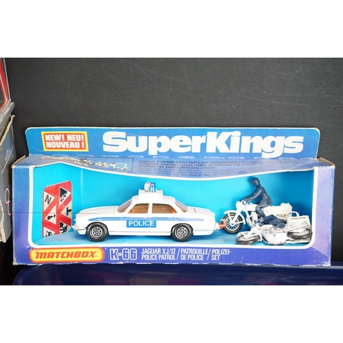 1244 - Collection of boxed & unboxed diecast models to include 2 x boxed Burago, 2 xcased Corgi Original Om... 