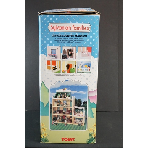 476 - Boxed Tomy Sylvanian Families Deluxe Country Mansion, ref no. 3178, box gd (contents appear gd but u... 