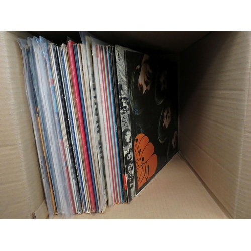 291 - Vinyl - Over 40 The Beatles & related LPs spanning their career including some duplication.  Conditi... 