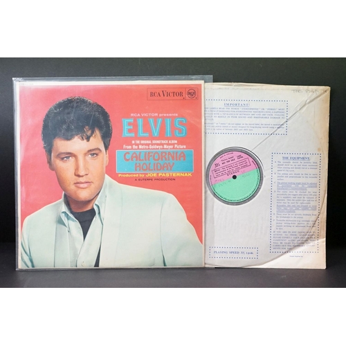 135 - Vinyl - 9 Elvis Presley albums (including 10