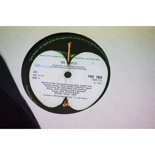 14 - Vinyl - The Beatles White Album PMC 7067/8 No. 0073492 mono, top loader, no poster or photographs, i... 