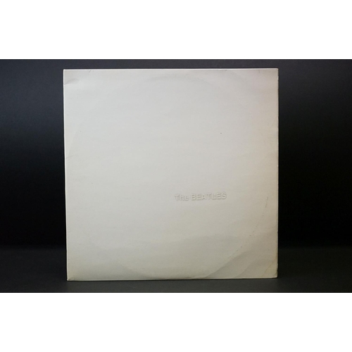 15 - Vinyl - The Beatles White Album PCS 7067/8 Stereo.  Unnumbered, side opener, poster and 4 photos, wh... 