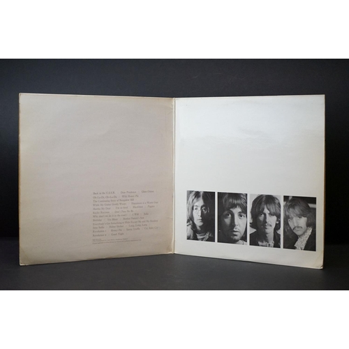 15 - Vinyl - The Beatles White Album PCS 7067/8 Stereo.  Unnumbered, side opener, poster and 4 photos, wh... 