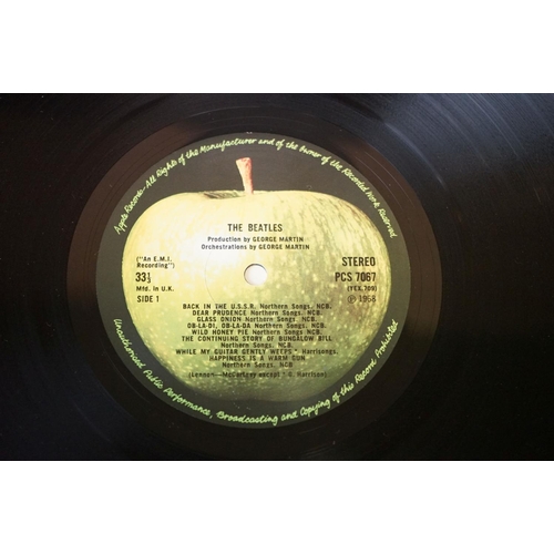 15 - Vinyl - The Beatles White Album PCS 7067/8 Stereo.  Unnumbered, side opener, poster and 4 photos, wh... 