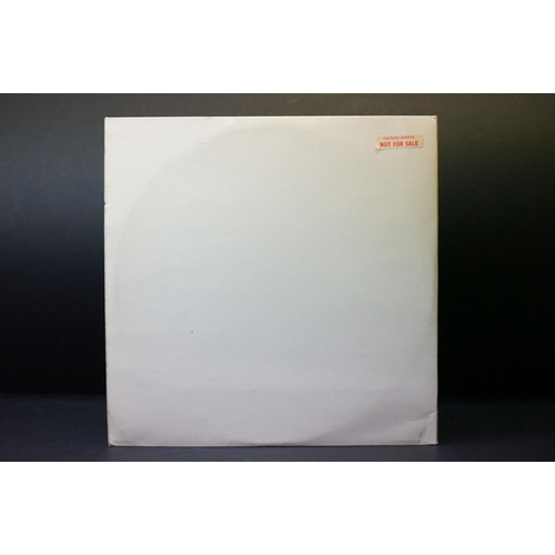 15 - Vinyl - The Beatles White Album PCS 7067/8 Stereo.  Unnumbered, side opener, poster and 4 photos, wh... 