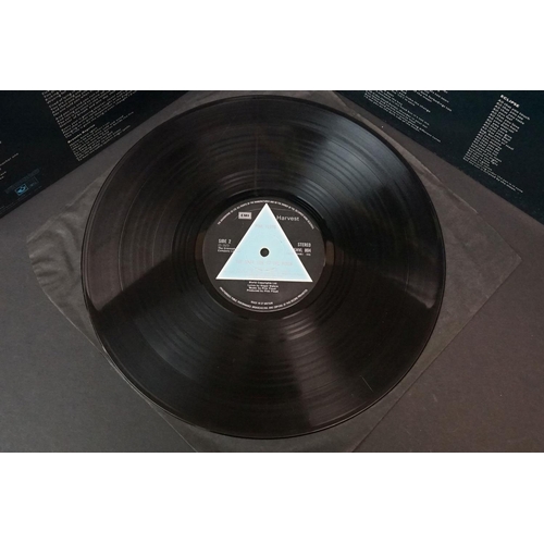 159 - Vinyl - Pink Floyd The Dark Side Of The Moon on Harvest SHVL 804.  Solid blue triangle on labels.  A... 