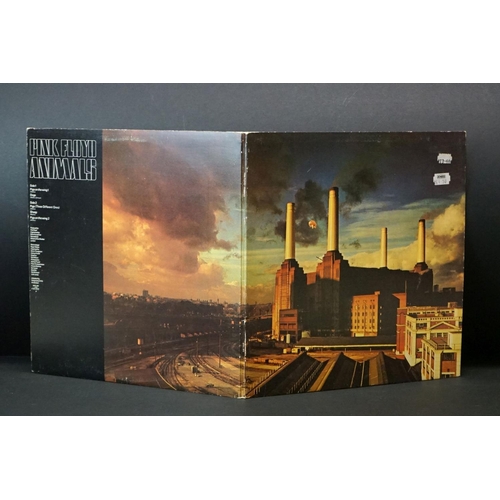 160 - Vinyl - 9 Pink Floyd LPs spanning their career to include The Piper At The Gates Of Dawn, Atom Heart... 