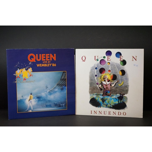 20 - Vinyl - 2 Queen LPs to include Innuendo PCSD 115 sleeve Vg+ vinyl Ex, and Live At Wembley 86 PCSP 72... 