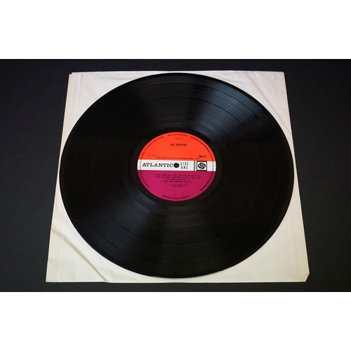 26 - Vinyl - Led Zeppelin - Led Zeppelin (original UK 1st pressing, turquoise lettering fully laminated p... 