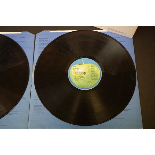 40 - Vinyl - 2 The Beatles LPs to include A Hard Days Night (PMC 1230) sleeve Vg/vinyl G, and 1967-1970 d... 