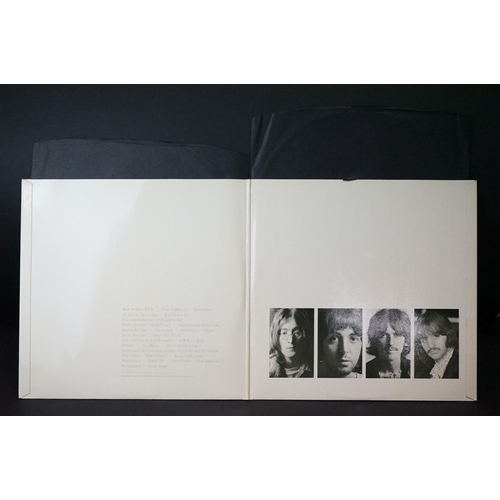 5 - Vinyl - The Beatles White Album PMC 7067/8 mono No. 0109986, top opener, black inners, 1 poster and ... 