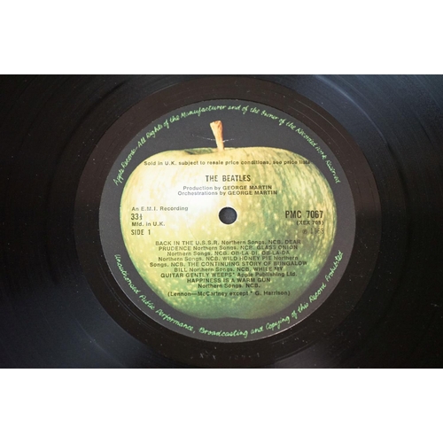 5 - Vinyl - The Beatles White Album PMC 7067/8 mono No. 0109986, top opener, black inners, 1 poster and ... 