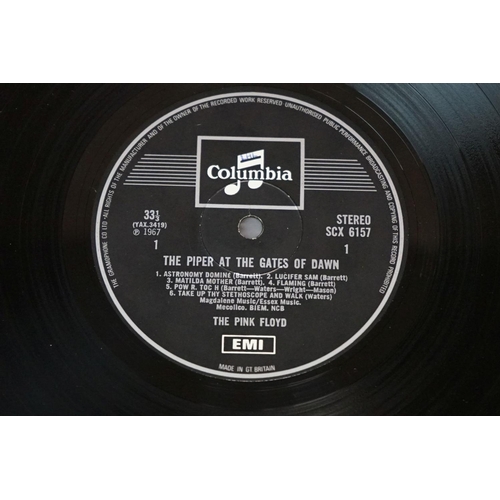 7 - Vinyl - Pink Floyd 2 copies of The Piper At The Gates Of Dawn to include SX 6157 blue & silver Colum... 