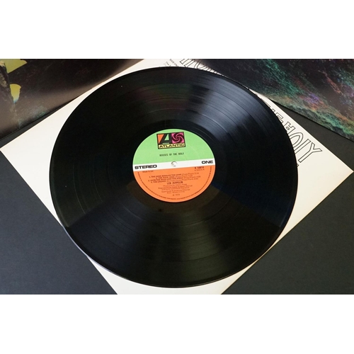 93 - Vinyl - 5 Led Zeppelin LPs to include Two (K40037) green & orange labels, Three (K50002) green & ora... 