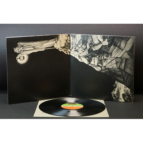 94 - Vinyl - 5 Led Zeppelin LPs to include One (K40031) green and orange labels, Two (588198) plum labels... 