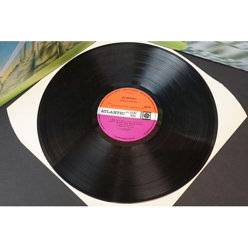 94 - Vinyl - 5 Led Zeppelin LPs to include One (K40031) green and orange labels, Two (588198) plum labels... 