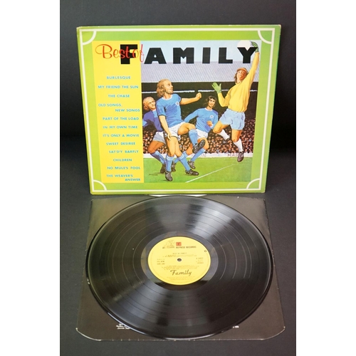 151 - Vinyl - 4 Family LPs to include Family Entertainment (RSLP 6340) with poster & lyric sheet Ex/Ex, Be... 