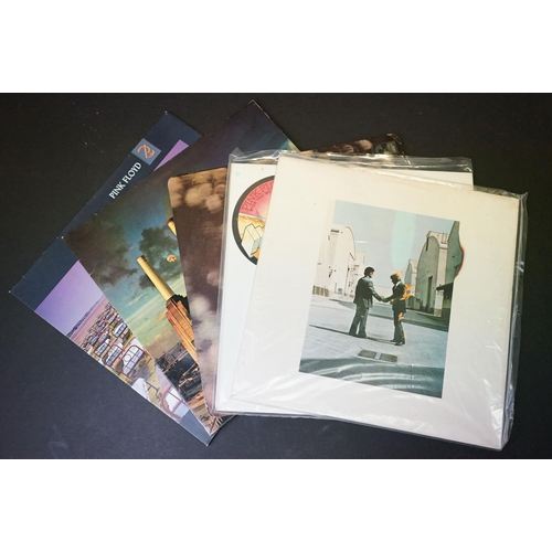 329 - Vinyl - 17 Pink Floyd LPs spanning their career including Dark Side Of The Moon, The Wall, Meddle, R... 