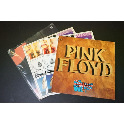 329 - Vinyl - 17 Pink Floyd LPs spanning their career including Dark Side Of The Moon, The Wall, Meddle, R... 