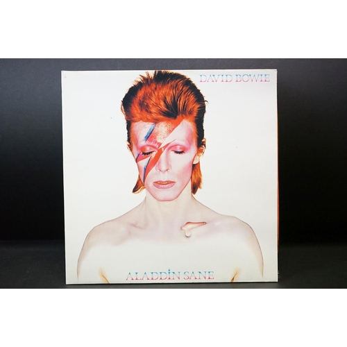 334 - Vinyl - David Bowie 10 12