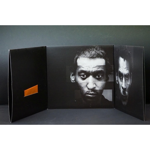 467 - Vinyl - Massive Attack Heligoland 2LP with booklet, glitter cover, vg++