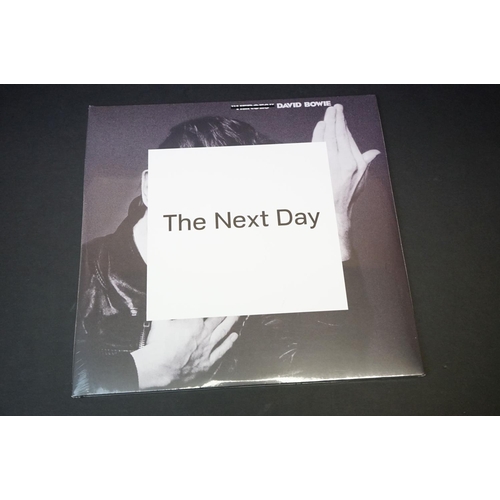 472 - Vinyl - Three recent release David Bowie LPs to include The Next Day (sealed), The World of David Bo... 