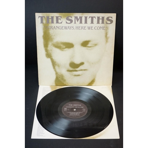 53 - Vinyl - 6 The Smiths LPs to include Self Titled (Rough 61), Strangeways Here We Come (Rough 106), Lo... 