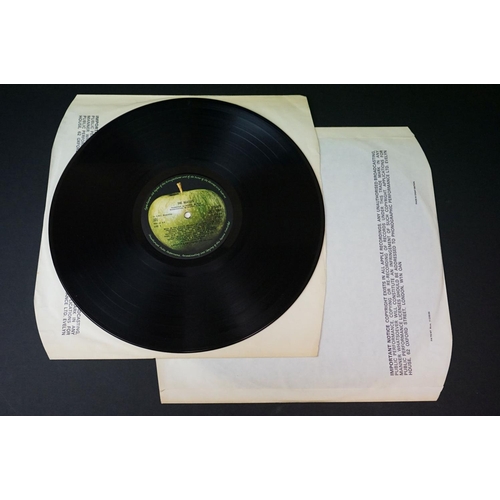 59 - Vinyl - The Beatles White Album LP No.152545 side loader, white inners, 4 photos, poster.  Sleeve Vg... 