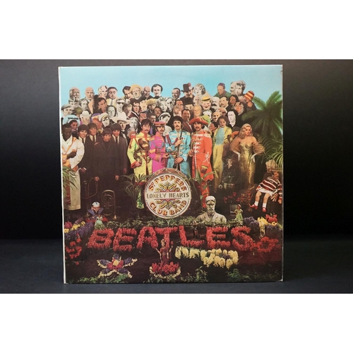 168 - Vinyl - 4 The Beatles early stereo pressing LPs to include Rubber Soul (PCS 3075) The Grampohone Co ... 