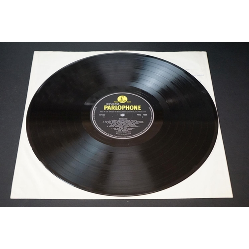 193 - Vinyl - The Beatles Revolver PMC 7009.  The Gramophone Co Ltd and Sold In UK to label, matrices XEX ... 