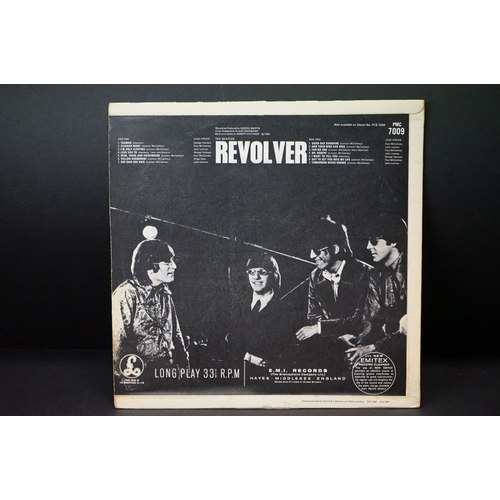 193 - Vinyl - The Beatles Revolver PMC 7009.  The Gramophone Co Ltd and Sold In UK to label, matrices XEX ... 