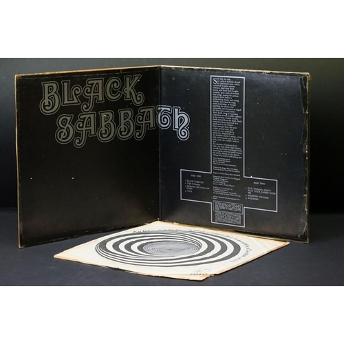 197 - Vinyl - 2 Black Sabbath LPs to include Self Titled on Vertigo (VO6) large swirl label with Dunbar cr... 