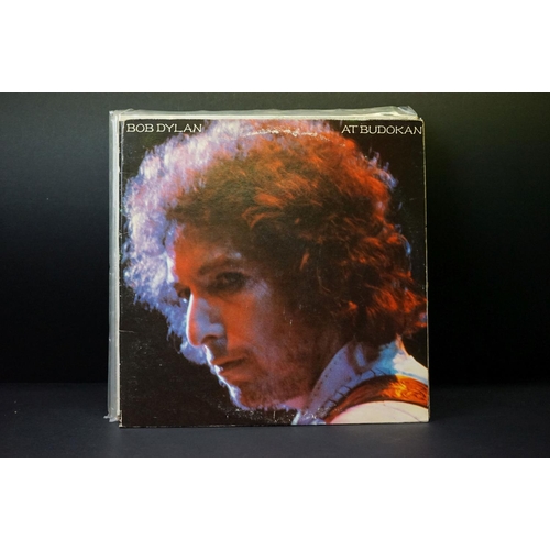 316 - Vinyl - Over 30 Bob Dylan LPs spanning his career.  Condition varies but Vg overall