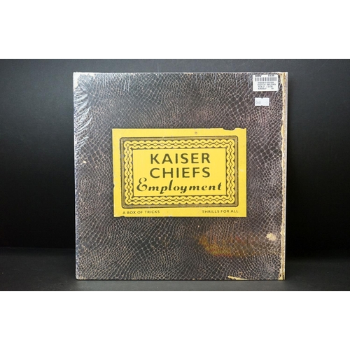 455 - Vinyl - Kaiser Chiefs Employment LP on BUN093DLP ex