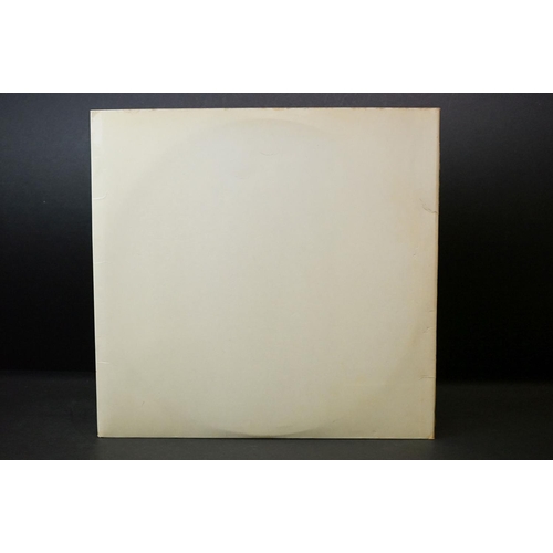 518 - Vinyl - The Beatles White Album PMC 7067/8 No.0101893 mono, top loader, black inners, 1 poster and 4... 