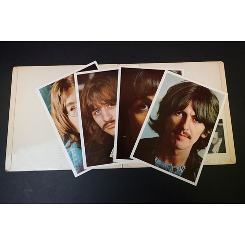 520 - Vinyl - The Beatles White Album PCS 7067/8 No.0418417 Stereo, top loader, black inners, no poster an... 