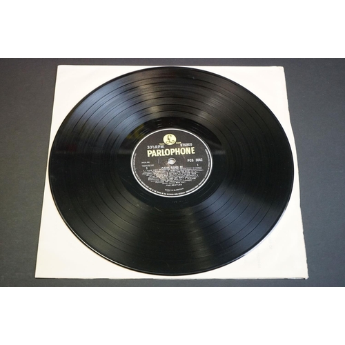 633 - Vinyl - The Beatles Please Please Me PCS 3042 Stereo, yellow and black labels.  The Parlophone Co Lt... 