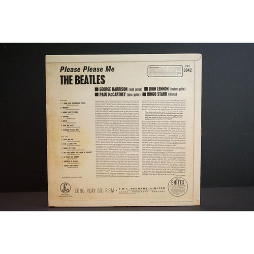 633 - Vinyl - The Beatles Please Please Me PCS 3042 Stereo, yellow and black labels.  The Parlophone Co Lt... 