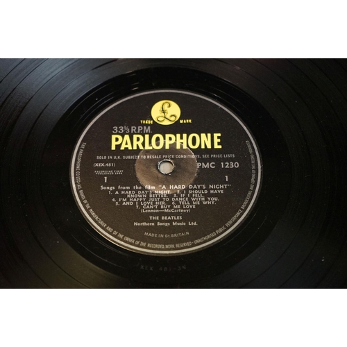 636 - Vinyl - 6 The Beatles LPs to include Please Please Me (PMC 1202), With The Beatles (PMC 1206), A Har... 