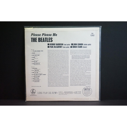 636 - Vinyl - 6 The Beatles LPs to include Please Please Me (PMC 1202), With The Beatles (PMC 1206), A Har... 