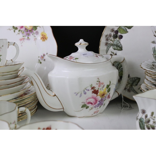57 - Royal Crown Derby ' Derby Posies ' pattern tea set to include a teapot & cover, 8 teacups, 7 saucers... 